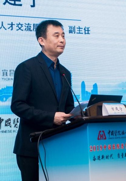 r_副本.jpg